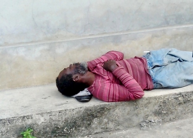 Un SDF à Puerto Plata, République Dominicaine © Osman Jérôme